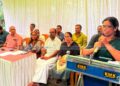 ഷാജി പ്രകാശിന്റെ കുടുംബത്തിന് കൈത്താങ്ങ് വേണം; നാട്ടുകാര് രംഗത്ത്