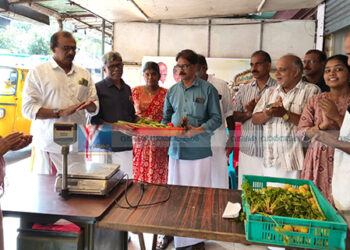 ഓണവിപണി സജീവമായി