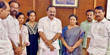നവീൻ ബാബുവിന്റെ മകൾ ഇനി ഭക്ഷ്യസുരക്ഷാ ഓഫീസർ; ഉത്തരവ് കൈമാറി മുഖ്യമന്ത്രി