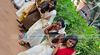വടംവലി മുറുകി; ആവേശമായി ഓണാഘോഷം