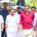 കടലില്‍ കാണാതായ ഗൗതം കൃഷ്ണയുടെ വീട്ടിലെത്തി മുഖ്യമന്ത്രി