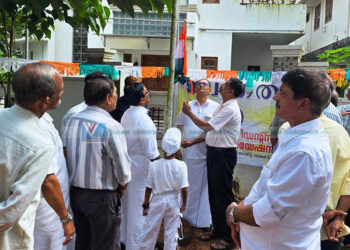 ദേശസ്‌നേഹം തുളുമ്പി; എങ്ങും സ്വാതന്ത്ര്യദിനാഘോഷം