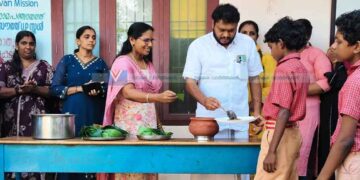 വിദ്യാര്ഥികള്ക്ക് കര്ക്കിടക കഞ്ഞിയുടെ മധുരം; മുടങ്ങാതെ പന്ത്രണ്ട് വര്ഷം
