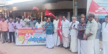 വൈദ്യുതി പ്രതിസന്ധി പരിഹരിക്കണം; മുട്ടുങ്ങല്‍ സെക്ഷന്‍ ഓഫീസിലേക്ക് സിപിഐ മാര്‍ച്ച്