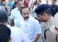 അകമ്പടി വാഹനം കൂട്ടിയതില്‍ പൊലീസിനോട് കയര്‍ത്ത് മുഖ്യമന്ത്രി