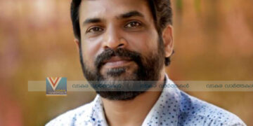 പി.എച്ച്.അബ്ദുല്ല സ്മാരക അധ്യാപക അവാര്ഡ് രാജേന്ദ്രന് എടത്തുംകരക്ക്