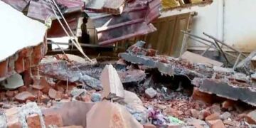 തൊടുപുഴയില്‍ കെട്ടിടം ഇടിഞ്ഞ് വീണ് രണ്ടുപേര്‍ മരിച്ചു