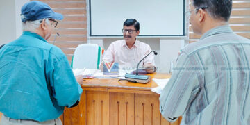 വിവരാവകാശ അപേക്ഷകള്ക്ക് മറുപടി നല്കാതെ ഫയല് മുക്കിയാല് കര്ശന നടപടി: കമീഷണര്