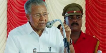 മാധ്യമങ്ങള്‍ പകവെച്ച് അച്ചുനിരത്തിയാല്‍ തകരുന്നതല്ല തന്റെ ജീവിതം: പിണറായി