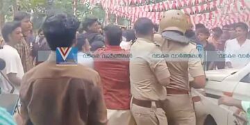 നാദാപുരത്ത് പ്രതിയെ ബലം പ്രയോഗിച്ച് മോചിപ്പിച്ചു; യൂത്ത് ലീഗുകാര്‍ക്കെതിരെ കേസ്