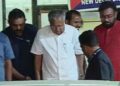 ഡല്ഹിയില് ആവേശം പകര്ന്ന് പിണറായി; മണിക്കൂറുകള് വാഹനത്തില് കറക്കിയ ശേഷം വിട്ടയച്ചു