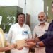 കരുതലായി മടപ്പള്ളി സ്‌കൂള്‍; ആവണിക്കുള്ള ധനസഹായം കൈമാറി