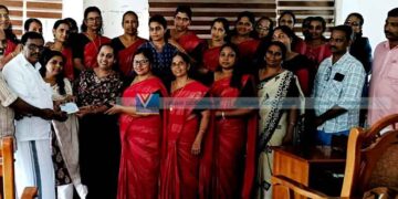 കരുതലിന്റെ ഒഞ്ചിയം മാതൃക; ആവണിക്കായി സിഡിഎസ് സമാഹരിച്ച തുക കൈമാറി