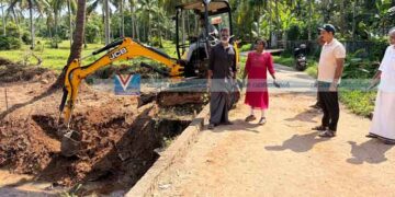 വെള്ളപ്പൊക്ക ഭീഷണി മായുന്നു; കോടേരിതാഴ തോട് നവീകരണം തുടങ്ങി