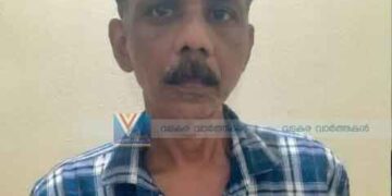 ചാരായവുമായി പിടിയില്