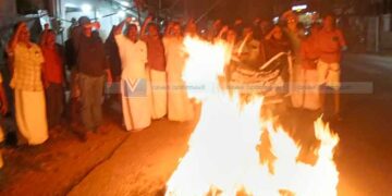ചെമ്മരത്തൂരില്‍ ഗ്യാനേഷ്‌കുമാറിന്റെ കോലം കത്തിച്ചു