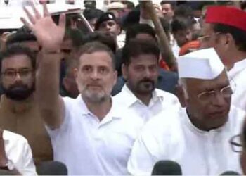ഗ്യാനേഷ്‌കുമാര്‍ രാജിവെക്കണം; മൂന്നാം ദിവസവും കനത്ത പ്രതിഷേധം