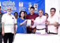 ‘മിന്നല്‍ ജീവിതം’ പ്രകാശനം ചെയ്തു; കുഞ്ഞിക്കഥകള്‍ പുതിയ കാലത്തിന്റെ സാഹിത്യരൂപമെന്ന് പി.കെ. പാറക്കടവ്