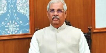 പി.എസ്.സി ചെയര്‍മാനെ പുറത്താക്കണം; രാഷ്ട്രപതിക്ക് ശുപാര്‍ശ നല്‍കി ആര്‍ലേക്കര്‍