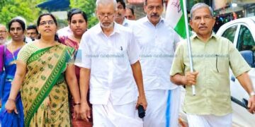 ഡല്ഹി വിഷയം: പ്രതിഷേധ പ്രകടനം നടത്തി