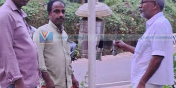 ക്ഷേത്രഭണ്ഡാരം തകർത്ത് പണം കവർന്നതായി പരാതി