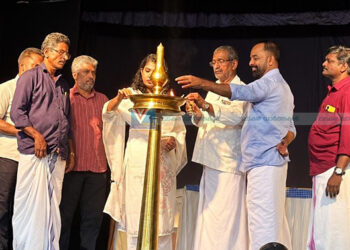 കളിയാംവെള്ളി ഭഗവതി ക്ഷേത്രം നവരാത്രി ആഘോഷം തുടങ്ങി