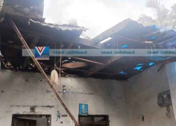 കനത്ത മഴയില്‍ വീട് തകര്‍ന്നു