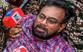 ജോണ്ബ്രിട്ടാസിനെ പോലീസ് കസ്റ്റഡിയിലെടുത്തു; മര്ദിച്ച് വഴിയില് തളളി