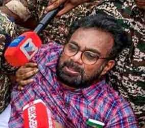 ജോണ്‍ബ്രിട്ടാസിനെ പോലീസ് കസ്റ്റഡിയിലെടുത്തു; മര്‍ദിച്ച് വഴിയില്‍ തളളി