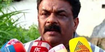 വിനോദയാത്ര വിവാദം; മീനങ്ങാടി സ്കൂൾ പ്രിൻസിപ്പലിനെ സ്ഥലം മാറ്റി