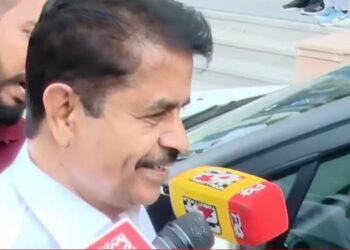 മുഖ്യമന്ത്രിക്കെതിരെ പരാതിയുമായി അടൂര്‍ പ്രകാശ് ഹൈക്കമാന്‍ഡിന് മുന്നില്‍; ഖാര്‍ഗെയുമായി കൂടിക്കാഴ്ച നടത്തി