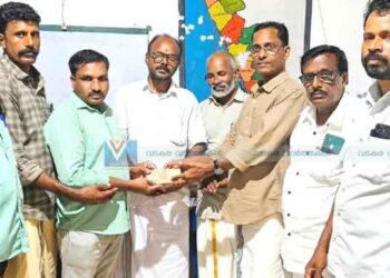 ആവണിക്ക് 11-ാം വാര്‍ഡിന്റെ കരുതല്‍; ധനസഹായം കൈമാറി
