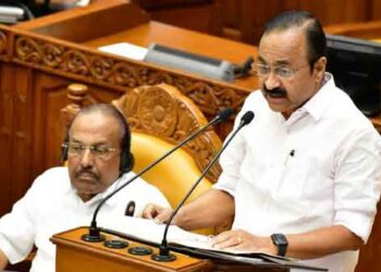 ഗ്യാ​നേ​ഷ് കു​മാ​റി​നെ പു​റ​ത്താ​ക്ക​ണം;  പ്ര​മേ​യം പാ​സാ​ക്കി നി​യ​മ​സ​ഭ​