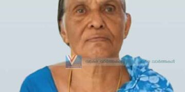ചെരണ്ടത്തൂര് തോക്കോട്ട് സരോജിനി അമ്മ അന്തരിച്ചു